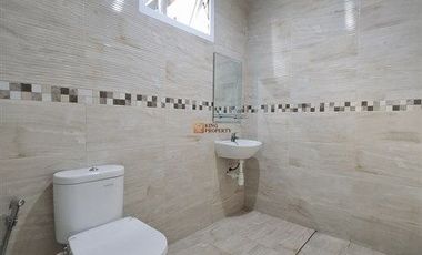 Dekat Pondok Indah & Bintaro, Disewakan Rumah Green Permata Olive 2,5 Lantai Luas 200m unfurnished Rapi Bersih, Pesanggrahan Jakarta Selatan