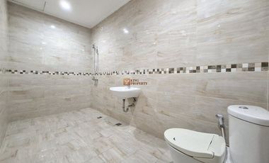 Dekat Pondok Indah & Bintaro, Disewakan Rumah Green Permata Olive 2,5 Lantai Luas 200m unfurnished Rapi Bersih, Pesanggrahan Jakarta Selatan