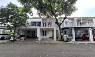 Dekat Pondok Indah & Bintaro, Disewakan Rumah Green Permata Olive 2,5 Lantai Luas 200m unfurnished Rapi Bersih, Pesanggrahan Jakarta Selatan
