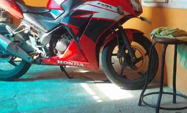 DIJUAL RUMAH SIAP HUNI DEKAT SMA TARUNA NUSANTARA 

Luas tanah 150 m2
Kt 2 , Km 2
dapur , Gudang 
SHM 
AKSES MOBIL 
HARGA 350 Juta nego