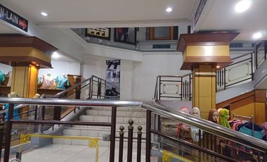 Banting harga Ruang Usaha Strategis Siap Pakai Di Jalan Utama Palur mojolaban Sukoharjo, Timur Solo