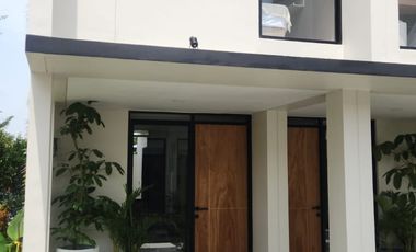 RUMAH KOMERSIL 2 LANTAI HARGA 90JTAN CICILAN 600 RIBU DEKAT TOL DEKAT 4 KAWASAN PURWAKARTA JAWA BARAT