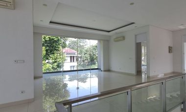 Luxury 912 m² Corner Residence in Villa Cibubur Indah – ±1000 m² Built-Up Area with Pool