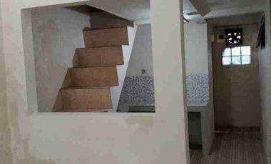 RUMAH SIAP HUNI,STRATEGIS, DEKAT YOGYA GRIYA, SEKOLAH,KLINIK DI MARGAHAYU RAYA BANDUNG