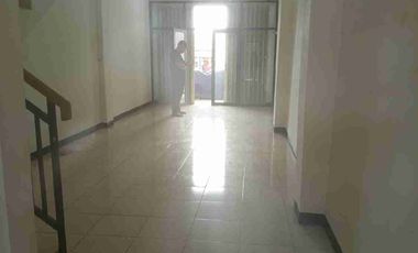Disewa murah 2 Ruko gandeng siap huni di pitara