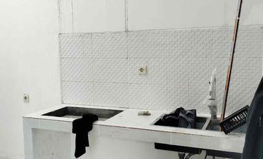 rumah baru 1lt Surabaya 600jt an