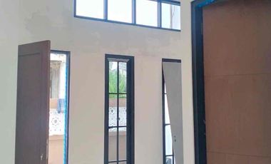 rumah baru 1lt Surabaya 600jt an