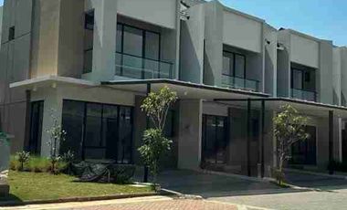 DISEWAKAN RUMAH DI PIK 2