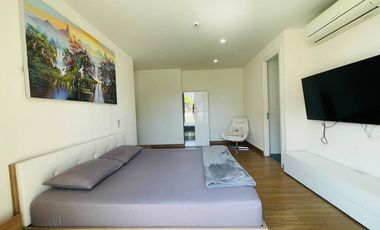 Available Now!! Modern luxury, spacious 2bedroom, 2bathroom, 120sqm condo in the heart of Nimmanhiem Road, Soi 6, at the Nimmana Condo.