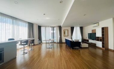 Available Now!! Modern luxury, spacious 2bedroom, 2bathroom, 120sqm condo in the heart of Nimmanhiem Road, Soi 6, at the Nimmana Condo.