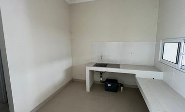 Rumah Eksklusif di Cluster Jade Residence – Sumarecon Mutiara Makassar