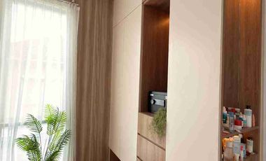 Rumah Cantik Semi Furnished di Victoria Valley BSB City