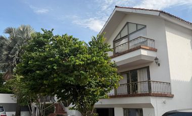 Venta de : Casa de 250 m² en Condominio Villa Tatiana, Girardot