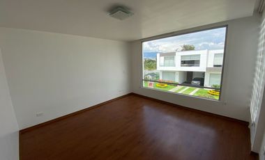 Alquiler o renta de casa de 3 dormitorios en tumbaco sector la ceramica