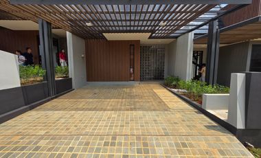 DIJUAL RUMAH 2 LANTAI DI BSD CITY DEKAT TOL BANGET STRATEGIS MINIMALIS MEWAH PROMO FREE DP