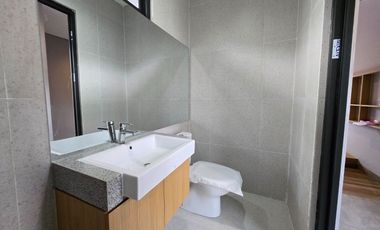 DIJUAL RUMAH 2 LANTAI DI BSD CITY DEKAT TOL BANGET STRATEGIS MINIMALIS MEWAH PROMO FREE DP