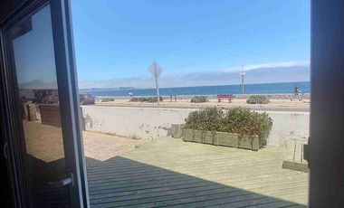 Excelente Propiedad  primera linea vista la mar en Algarrobo.