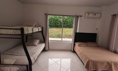 ARRIENDO FINCA EN FLORIDABLANCA EL CRUCERO 1,000.000 NOCHE3202771389