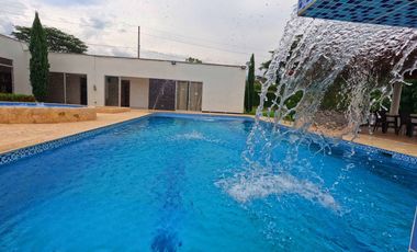 ARRIENDO FINCA EN FLORIDABLANCA EL CRUCERO 1,000.000 NOCHE3202771389