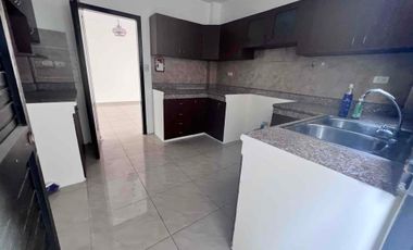 En Alquiler linda casa en Urb Bosques de la Costa, frente a Pto Azul