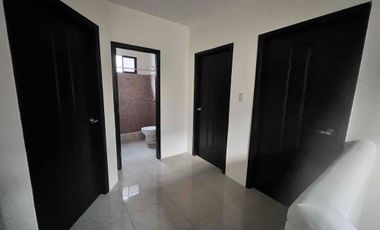 En Alquiler linda casa en Urb Bosques de la Costa, frente a Pto Azul