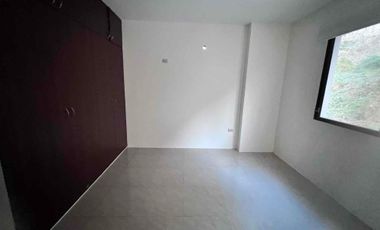 En Alquiler linda casa en Urb Bosques de la Costa, frente a Pto Azul