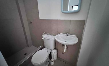 En Alquiler linda casa en Urb Bosques de la Costa, frente a Pto Azul