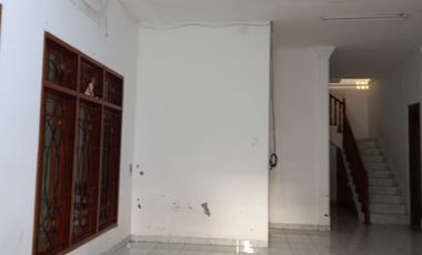DI JUAL RUMAH KEBON BARU JAKARTA SELATAN - DEPAN KANTOR POS - NEGO