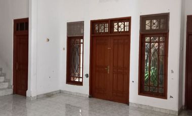 DI JUAL RUMAH KEBON BARU JAKARTA SELATAN - DEPAN KANTOR POS - NEGO