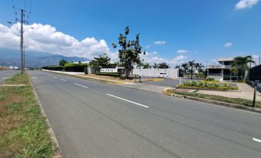 Vendo moderna casa campestre de 2 niveles en condominio Casa Azul de Alfaguara - Jamundi.