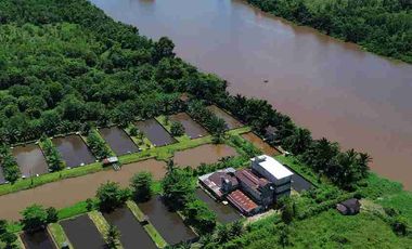 Tanah Luas Sampai Sungai Landak