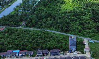 Tanah Luas Sampai Sungai Landak