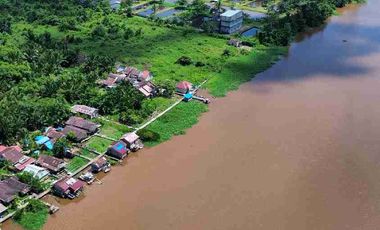 Tanah Luas Sampai Sungai Landak
