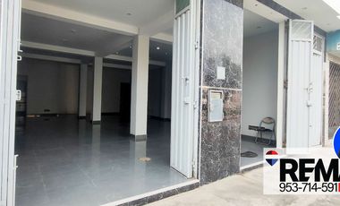 SE VENDE AMPLIO LOCAL COMERCIAL EN AVENIDA PRIMER PISO EN CARABAYLLO