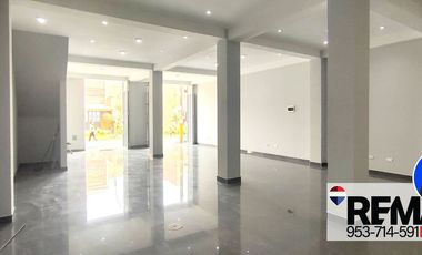SE VENDE AMPLIO LOCAL COMERCIAL EN AVENIDA PRIMER PISO EN CARABAYLLO