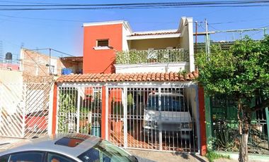 Casa única en Remante Bancario, Seguridad de Inversión al 100% POR ESCRITO.