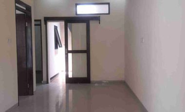 Rumah siap huni di dekat Kampus UPI Cibiru