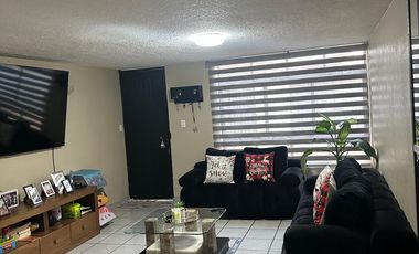 Casa Amplia C/4 Recámaras, 2 Estacionamientos en Renta en Viveros de La Loma