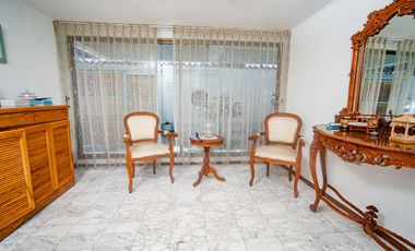 SE VENDE CASA EN PSJE 2, SECTOR SUR.