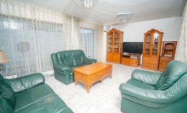 SE VENDE CASA EN PSJE 2, SECTOR SUR.