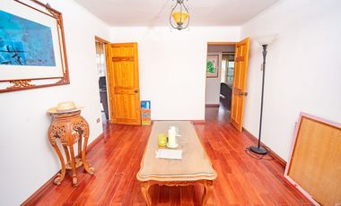 SE VENDE CASA EN PSJE 2, SECTOR SUR.