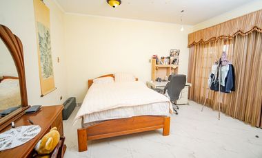 SE VENDE CASA EN PSJE 2, SECTOR SUR.