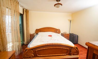 SE VENDE CASA EN PSJE 2, SECTOR SUR.