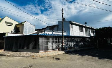 🏡 Casa Esquinera con Apartamento – Venta📍