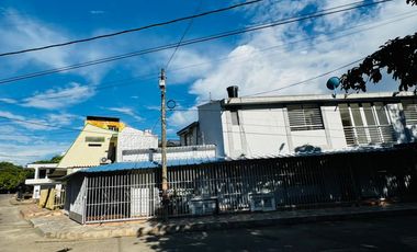 🏡 Casa Esquinera con Apartamento – Venta📍