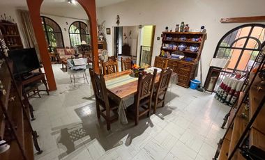 Amplia Casa con Alberca y Jardín en Lomas de Cuernavaca