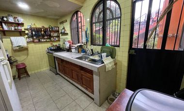 Amplia Casa con Alberca y Jardín en Lomas de Cuernavaca