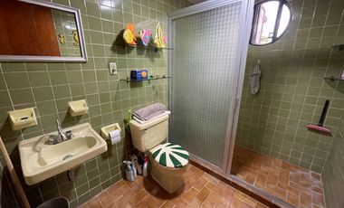 Amplia Casa con Alberca y Jardín en Lomas de Cuernavaca