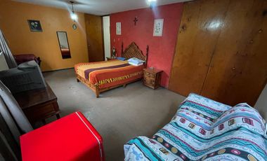 Amplia Casa con Alberca y Jardín en Lomas de Cuernavaca