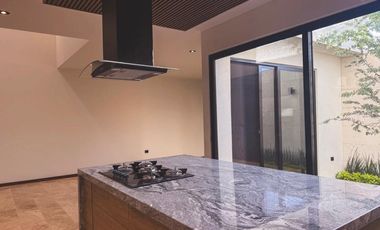 Increíble casa en venta en el Fraccionamiento de San Angel 5